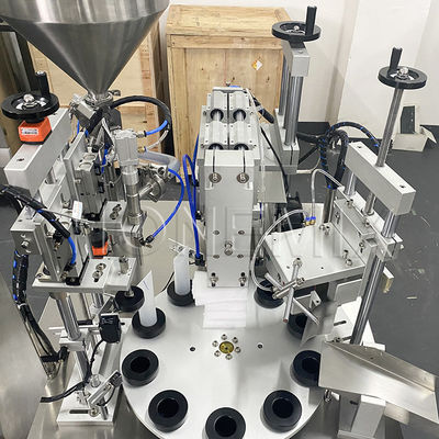 เครื่องบรรจุและปิดท่อพลาสติก Ultrasonic Rotary ครึ่งอัตโนมัติ