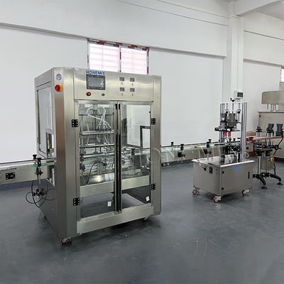 เครื่องเติมน้ําเหลวขวดซอส 220 วอลต์ เครื่องควบคุม PLC การออกแบบกันรั่ว